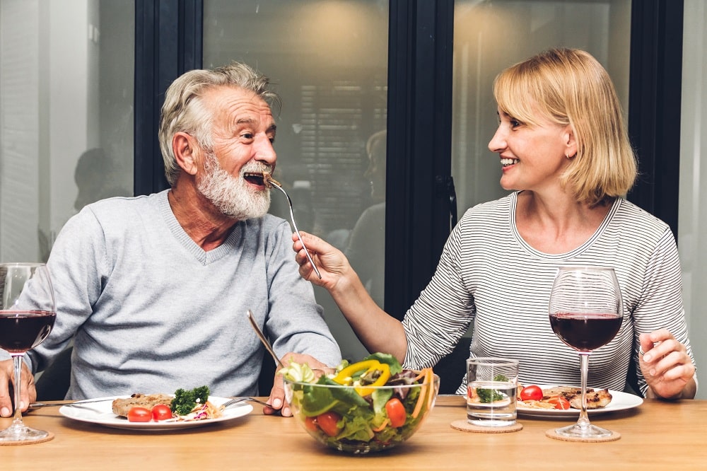 Senior,Couple,Enjoy,Eating,Healthy,Breakfast,Together,In,The,Kitchen.retirement