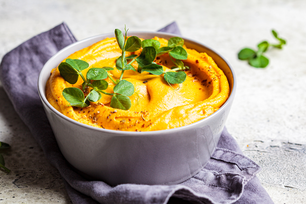 Sweet,Potato,Hummus,Or,Pumpkin,Dip,In,A,Gray,Bowl.